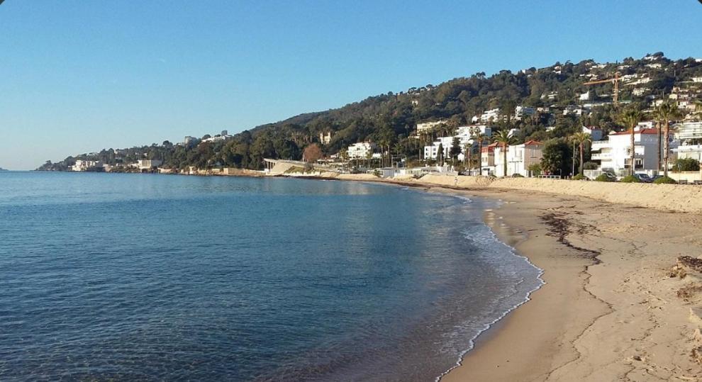 Spacieux Studio A Golfe Juan 2 Minutes Des Plages Vallauris Bagian luar foto